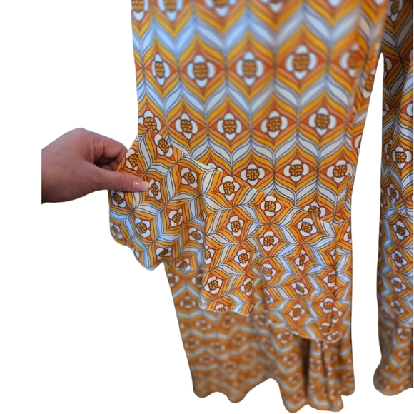 Geometric Patterned Ruffle Bell Bottom Pants - Picture 3 of 8